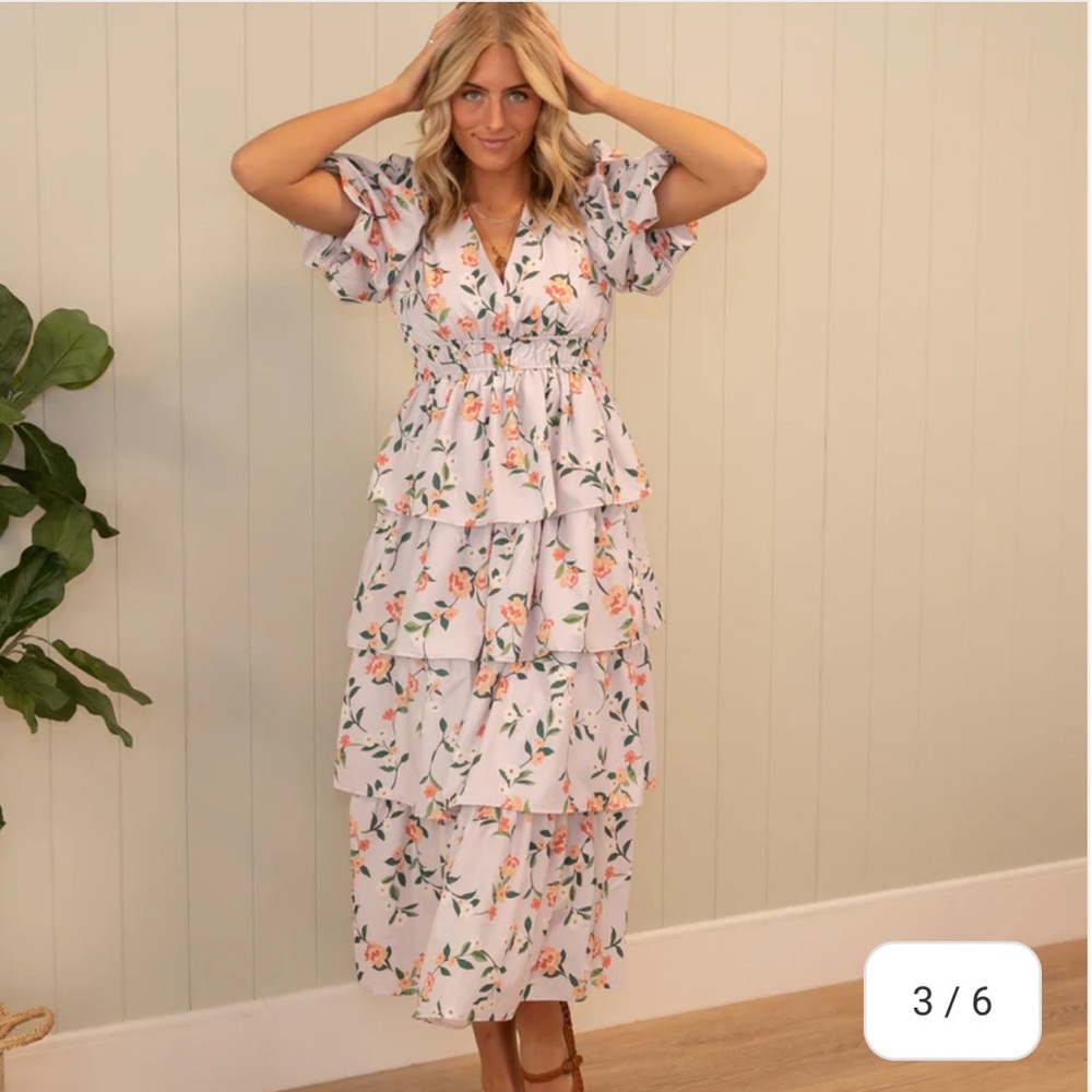 Elegant Floral Puff Sleeve Midi Dress - Picture 2 of 3
